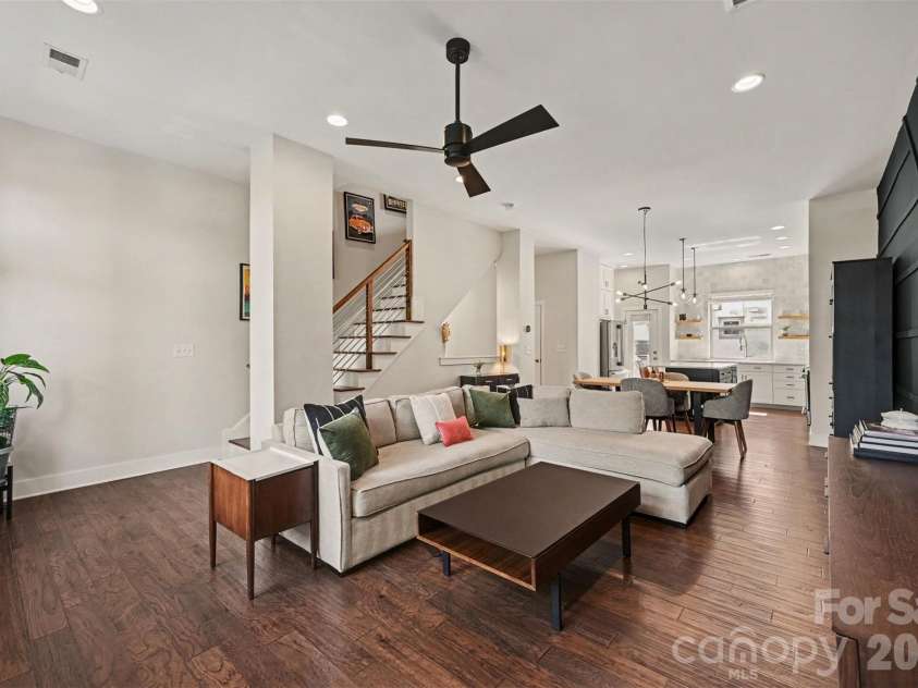2539 Euclid Avenue, Charlotte, NC 28203.  MLS# CAR4418306, YatesRealty ID 47401. 