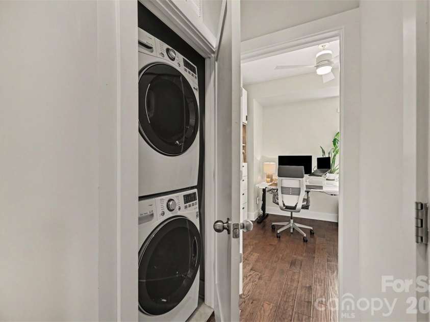 2539 Euclid Avenue, Charlotte, NC 28203.  MLS# CAR4418306, YatesRealty ID 47401. 