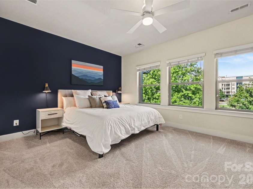 2539 Euclid Avenue, Charlotte, NC 28203.  MLS# CAR4418306, YatesRealty ID 47401. 