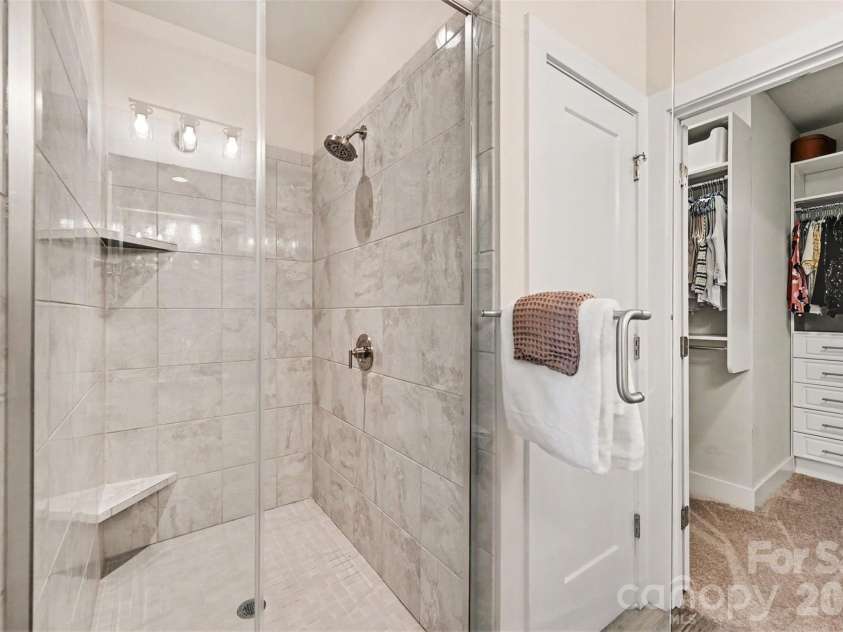 2539 Euclid Avenue, Charlotte, NC 28203.  MLS# CAR4418306, YatesRealty ID 47401. 