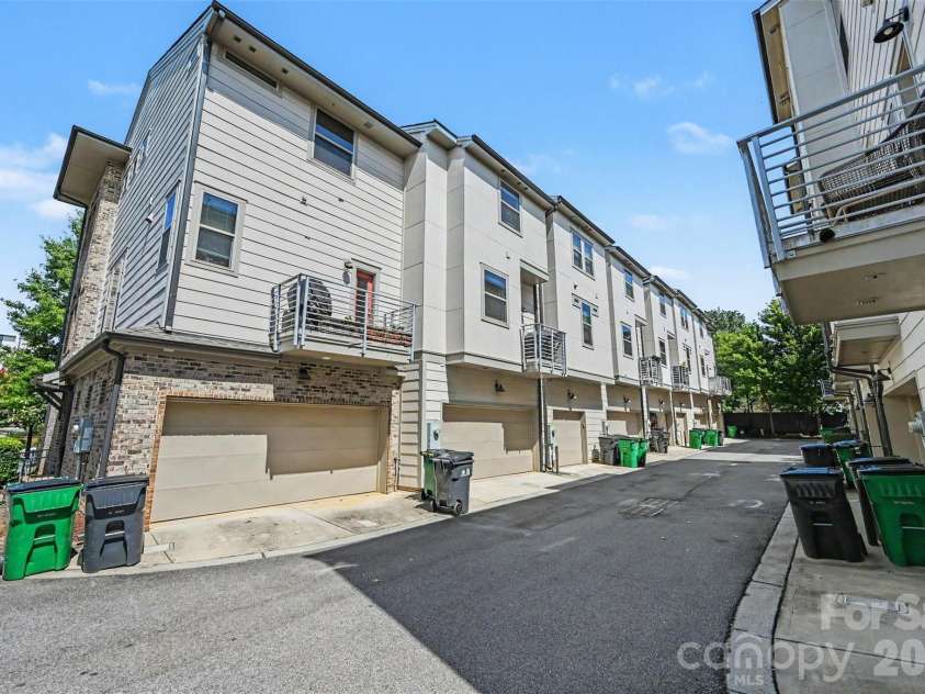 2539 Euclid Avenue, Charlotte, NC 28203.  MLS# CAR4418306, YatesRealty ID 47401. 