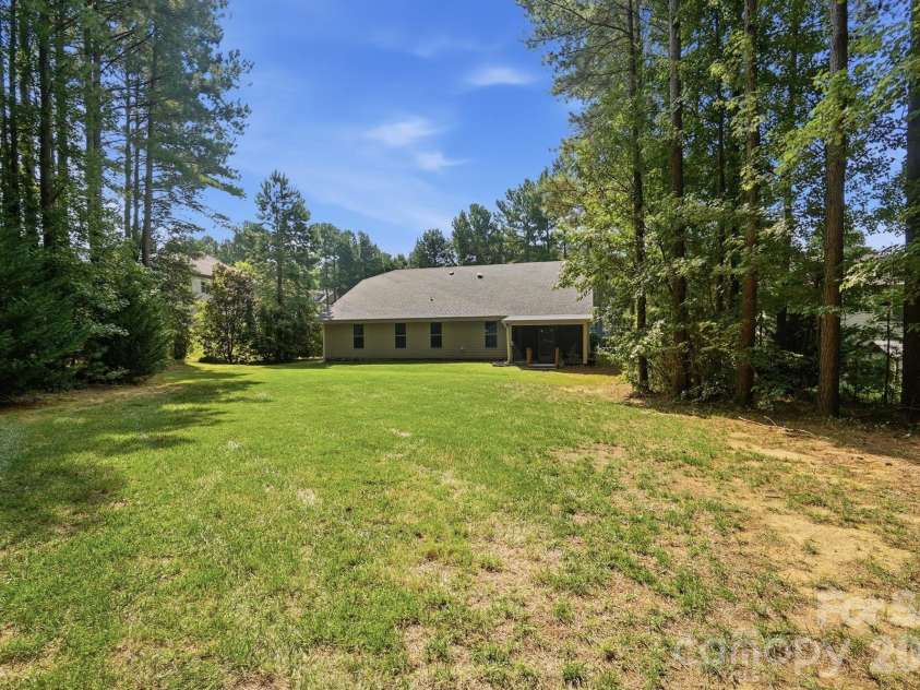 150 Belfry Loop, Mooresville, NC 28117.  MLS# CAR4417496, YatesRealty ID 47402. 
