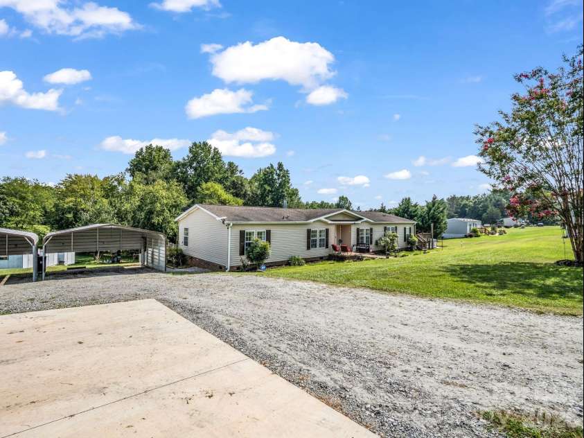 310 Brooks Road Extension, Bostic, NC 28018.  MLS# CAR4417492, YatesRealty ID 47403. 