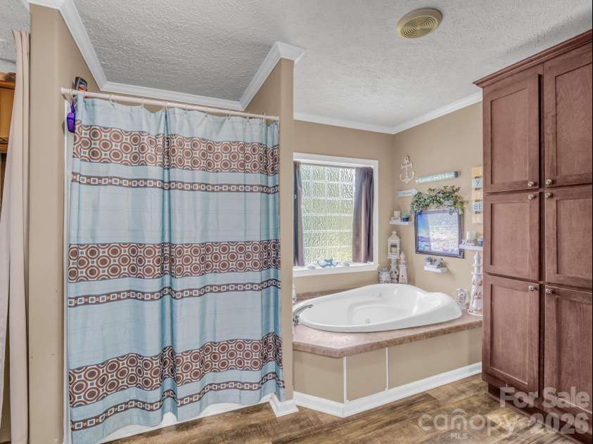 310 Brooks Road Extension, Bostic, NC 28018.  MLS# CAR4417492, YatesRealty ID 47403. Primary bath