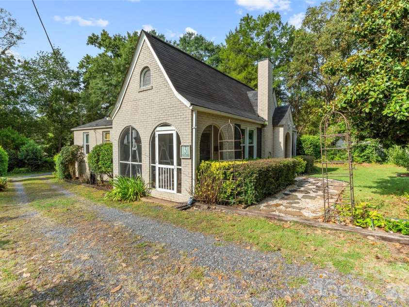 131 Spratt Street, Fort Mill, SC 29715.  MLS# CAR4417608, YatesRealty ID 47404. 