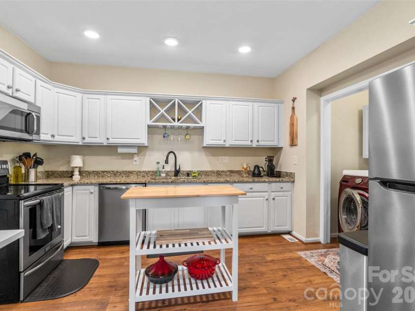 131 Spratt Street, Fort Mill, SC 29715.  MLS# CAR4417608, YatesRealty ID 47404. 