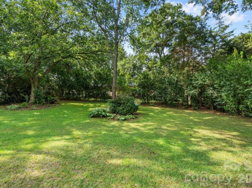131 Spratt Street, Fort Mill, SC 29715.  MLS# CAR4417608, YatesRealty ID 47404. 