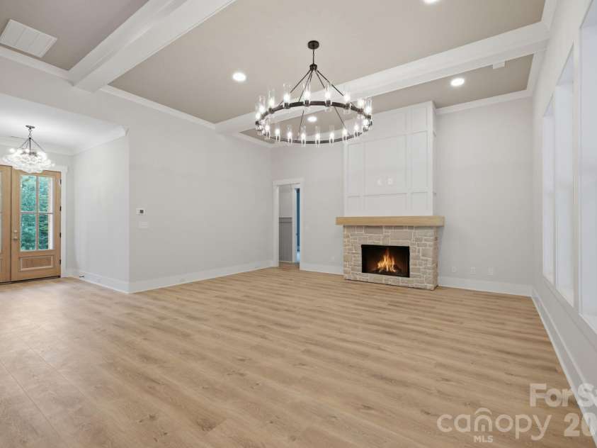 5089 Hidden Forest Drive, Denver, NC 28037.  MLS# CAR4416808, YatesRealty ID 47406. Living Room