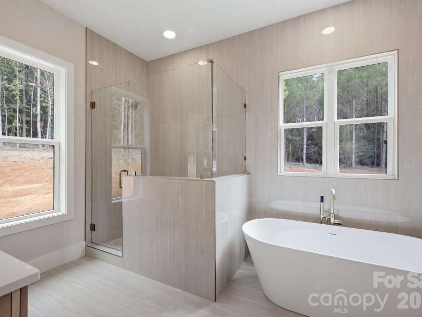 5089 Hidden Forest Drive, Denver, NC 28037.  MLS# CAR4416808, YatesRealty ID 47406. Primary Bathroom