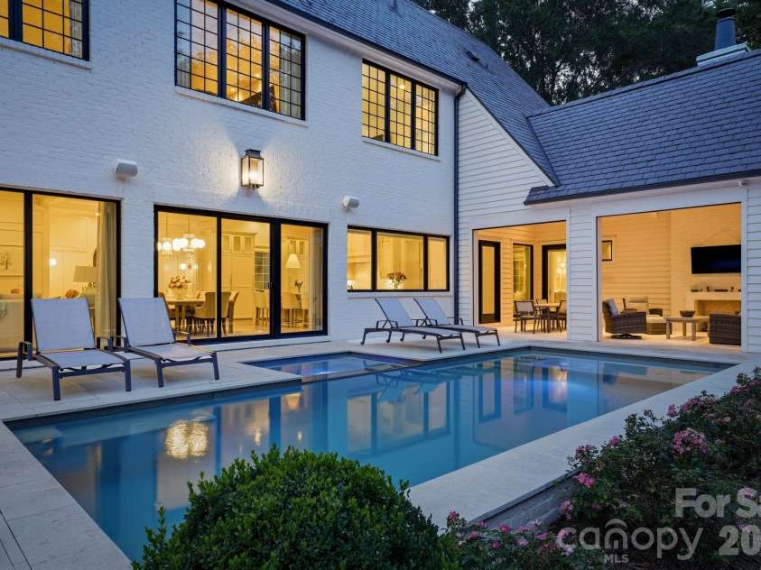 4709 Ockley Manor Lane, Charlotte, NC 28226.  MLS# CAR4416742, YatesRealty ID 47407. 