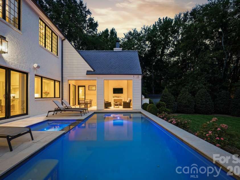 4709 Ockley Manor Lane, Charlotte, NC 28226.  MLS# CAR4416742, YatesRealty ID 47407. 