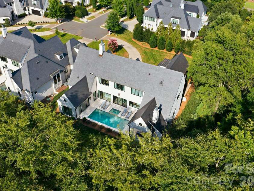 4709 Ockley Manor Lane, Charlotte, NC 28226.  MLS# CAR4416742, YatesRealty ID 47407. 