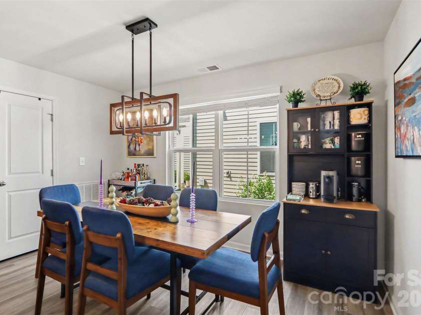 5116 Downhaul Drive, Charlotte, NC 28269.  MLS# CAR4417814, YatesRealty ID 47409. Dining Area