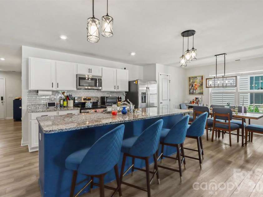 5116 Downhaul Drive, Charlotte, NC 28269.  MLS# CAR4417814, YatesRealty ID 47409. Kitchen