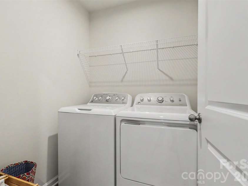 5116 Downhaul Drive, Charlotte, NC 28269.  MLS# CAR4417814, YatesRealty ID 47409. Laundry Room