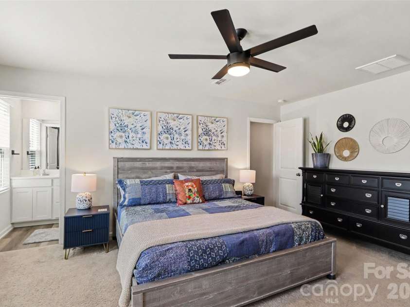 5116 Downhaul Drive, Charlotte, NC 28269.  MLS# CAR4417814, YatesRealty ID 47409. Primary Bedroom