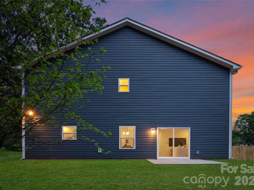 10606 Arlington Church Road, Mint Hill, NC 28227.  MLS# CAR4340665, YatesRealty ID 4741. Representation