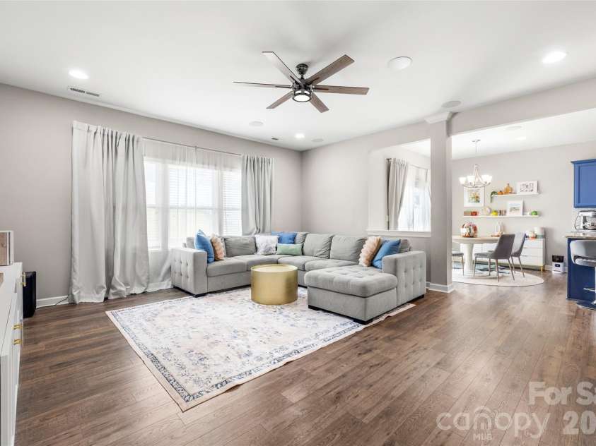 4312 Huntley Glen Drive, Pineville, NC 28134.  MLS# CAR4416712, YatesRealty ID 47410. 