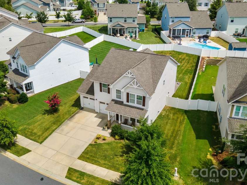 4312 Huntley Glen Drive, Pineville, NC 28134.  MLS# CAR4416712, YatesRealty ID 47410. 