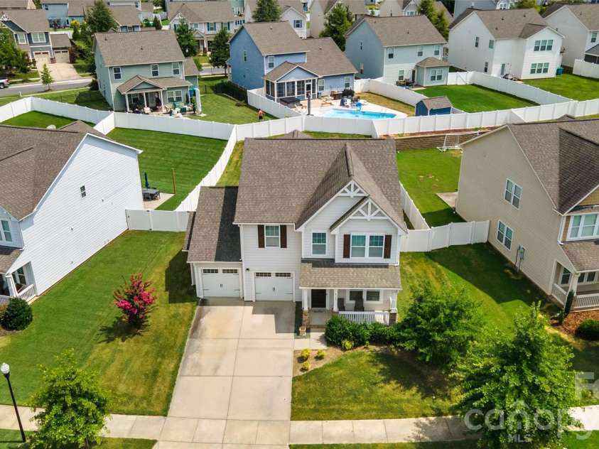 4312 Huntley Glen Drive, Pineville, NC 28134.  MLS# CAR4416712, YatesRealty ID 47410. 