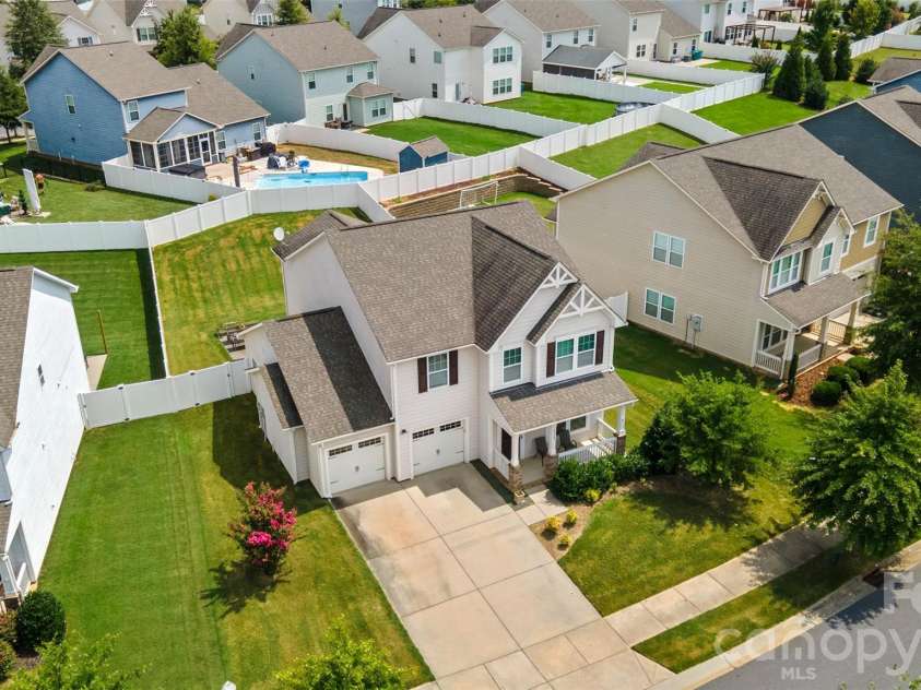 4312 Huntley Glen Drive, Pineville, NC 28134.  MLS# CAR4416712, YatesRealty ID 47410. 