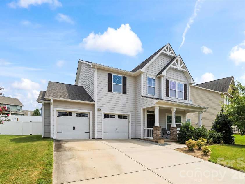 4312 Huntley Glen Drive, Pineville, NC 28134.  MLS# CAR4416712, YatesRealty ID 47410. 