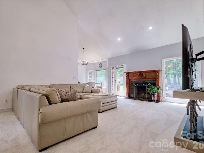 2143 Peninsula Drive, Lake Wylie, SC 29710.  MLS# CAR4416751, YatesRealty ID 47411. 