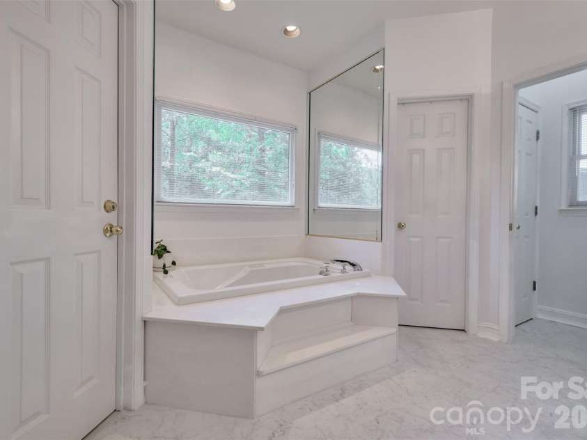 2143 Peninsula Drive, Lake Wylie, SC 29710.  MLS# CAR4416751, YatesRealty ID 47411. 
