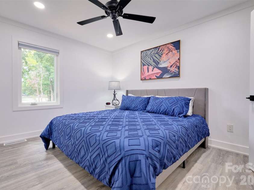 2143 Peninsula Drive, Lake Wylie, SC 29710.  MLS# CAR4416751, YatesRealty ID 47411. 