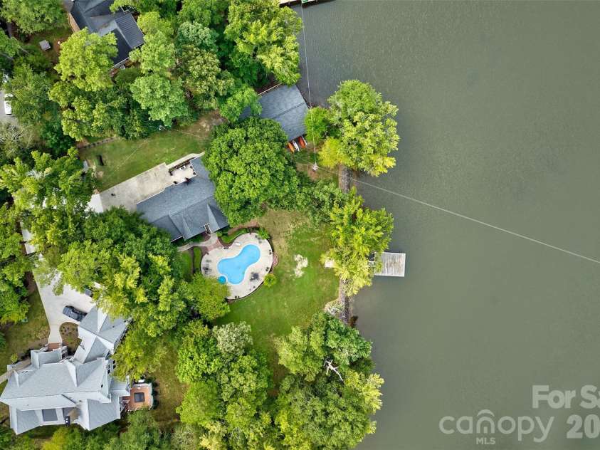 2143 Peninsula Drive, Lake Wylie, SC 29710.  MLS# CAR4416751, YatesRealty ID 47411. 