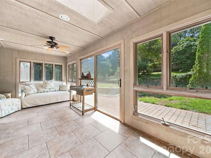 6580 Central Drive, Conover, NC 28613.  MLS# CAR4417674, YatesRealty ID 47413. 