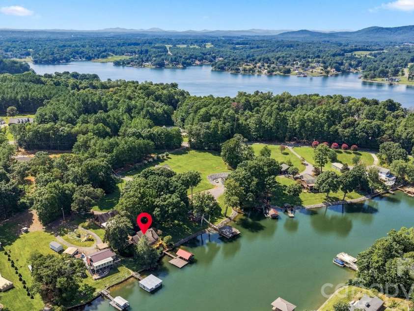 6580 Central Drive, Conover, NC 28613.  MLS# CAR4417674, YatesRealty ID 47413. 