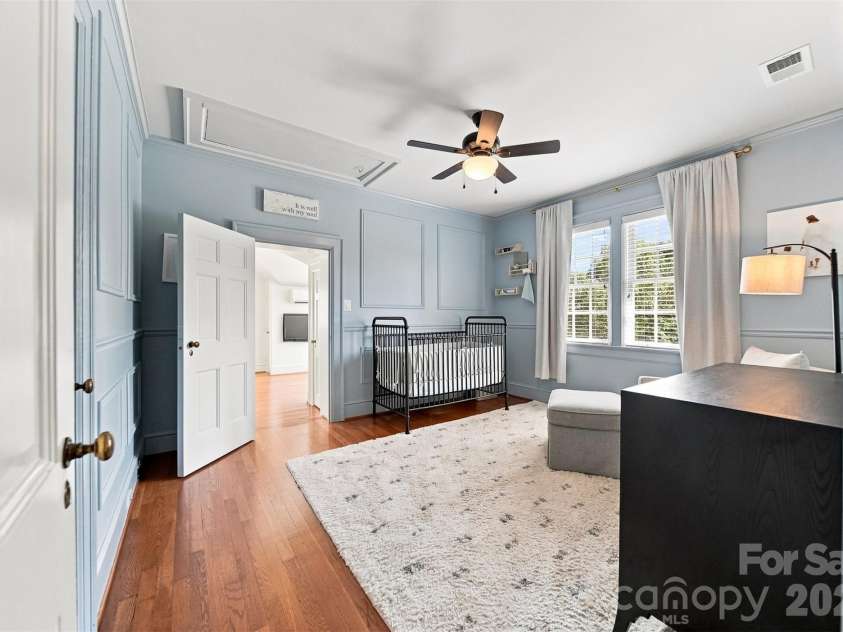 525 2nd Avenue, Hickory, NC 28601.  MLS# CAR4417785, YatesRealty ID 47415. 