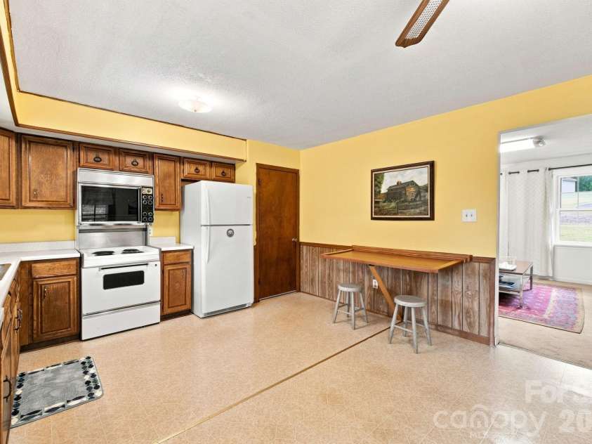 1714 Lazenby Street, Newton, NC 28658.  MLS# CAR4417758, YatesRealty ID 47416. 