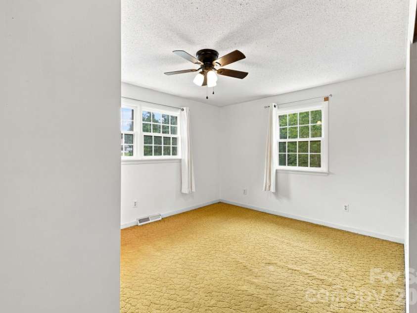 1714 Lazenby Street, Newton, NC 28658.  MLS# CAR4417758, YatesRealty ID 47416. 
