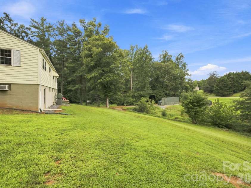 1714 Lazenby Street, Newton, NC 28658.  MLS# CAR4417758, YatesRealty ID 47416. 
