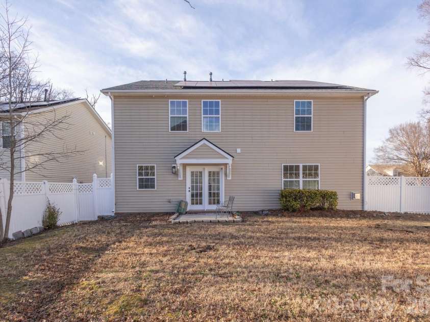 10631 Atkins Ridge Drive, Charlotte, NC 28213.  MLS# CAR4330313, YatesRealty ID 4742. 