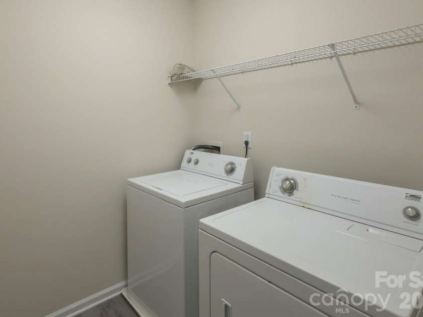 10631 Atkins Ridge Drive, Charlotte, NC 28213.  MLS# CAR4330313, YatesRealty ID 4742. Laundry Room 