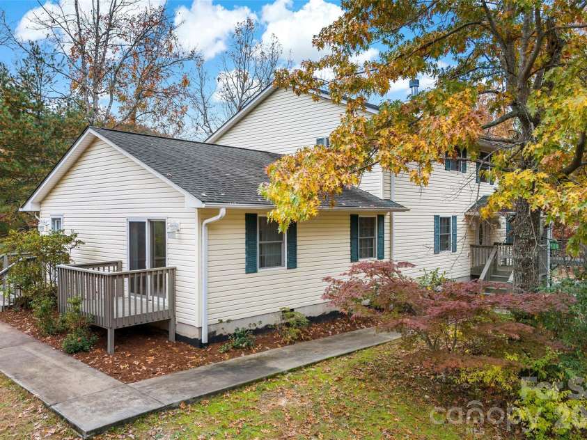 65 Gypsy Mountain Road, Marion, NC 28752.  MLS# CAR4353949, YatesRealty ID 4742. 