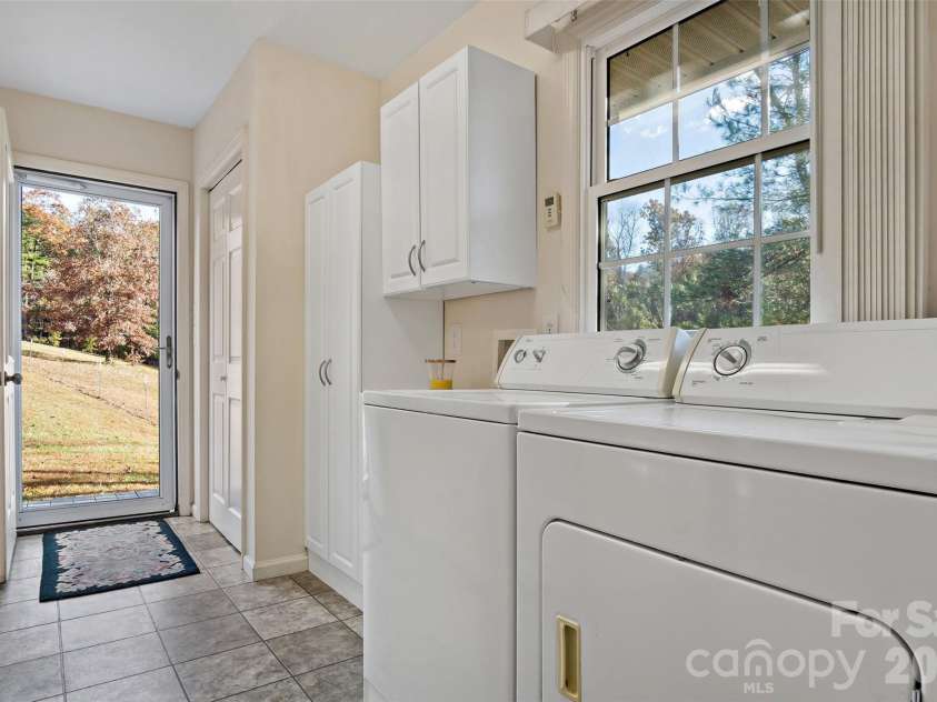 65 Gypsy Mountain Road, Marion, NC 28752.  MLS# CAR4353949, YatesRealty ID 4742. 