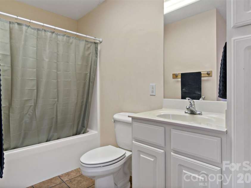 65 Gypsy Mountain Road, Marion, NC 28752.  MLS# CAR4353949, YatesRealty ID 4742. 