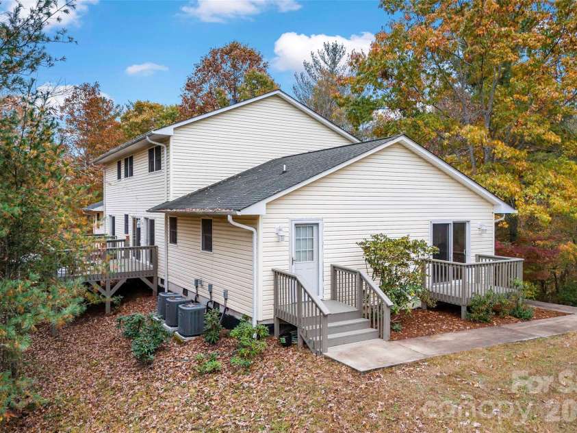 65 Gypsy Mountain Road, Marion, NC 28752.  MLS# CAR4353949, YatesRealty ID 4742. 