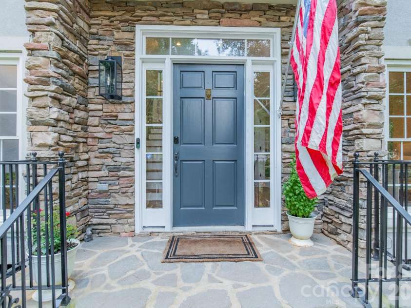 2006 Sandy Pond Lane, Waxhaw, NC 28173.  MLS# CAR4416862, YatesRealty ID 47421. 