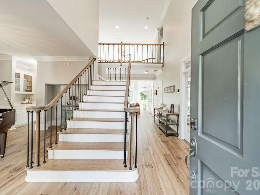 2006 Sandy Pond Lane, Waxhaw, NC 28173.  MLS# CAR4416862, YatesRealty ID 47421. 