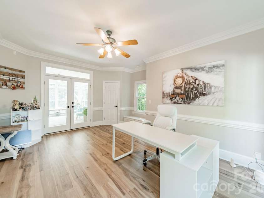 2006 Sandy Pond Lane, Waxhaw, NC 28173.  MLS# CAR4416862, YatesRealty ID 47421. 