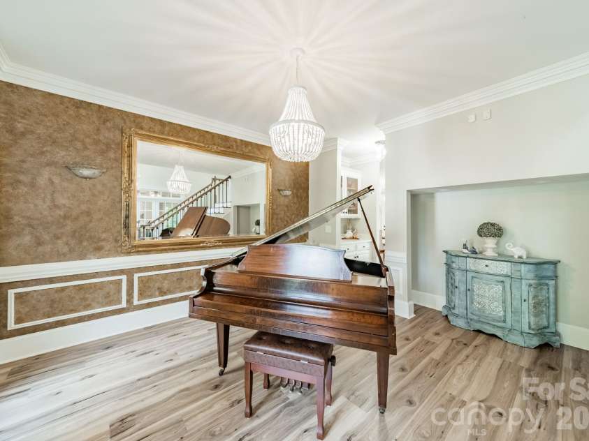 2006 Sandy Pond Lane, Waxhaw, NC 28173.  MLS# CAR4416862, YatesRealty ID 47421. 