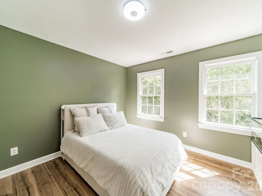 2006 Sandy Pond Lane, Waxhaw, NC 28173.  MLS# CAR4416862, YatesRealty ID 47421. 