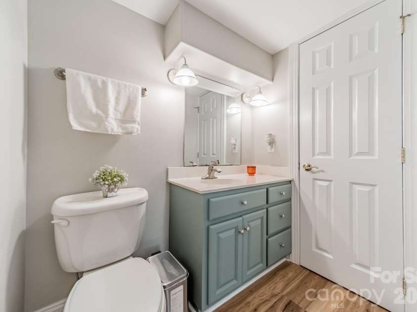 2006 Sandy Pond Lane, Waxhaw, NC 28173.  MLS# CAR4416862, YatesRealty ID 47421. 