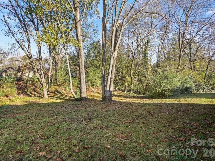 624 Dundeen Drive, Gastonia, NC 28052.  MLS# CAR4415515, YatesRealty ID 47422. 