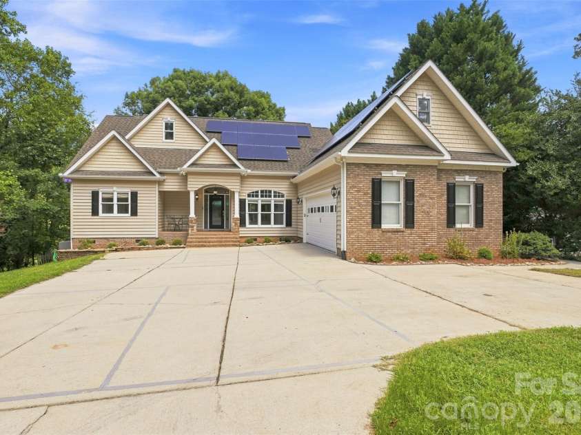 3911 Acacia Road, York, SC 29745.  MLS# CAR4415462, YatesRealty ID 47424. 